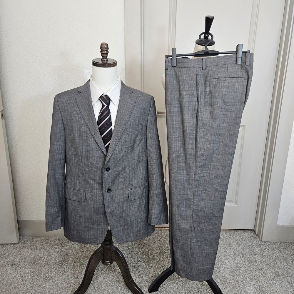 Banana Republic Modern Fit Suit Gray Wool Blend 2pc Blazer 42R Pants 36x30